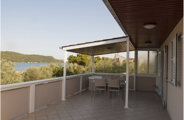 Terrace Sea Cove Mala Lamjana Ugljan 