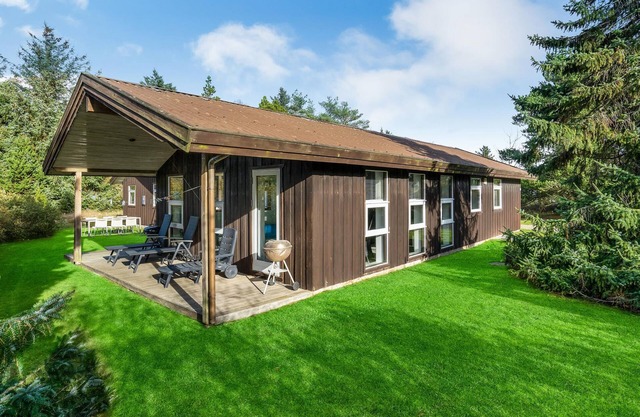 5 bedroom accommodation in Pandrup