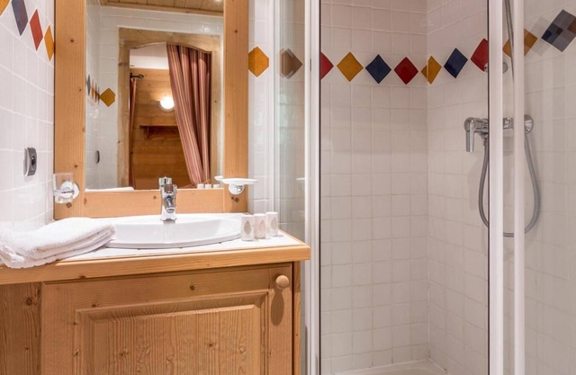 Resort Mountain Swimming Sauna 