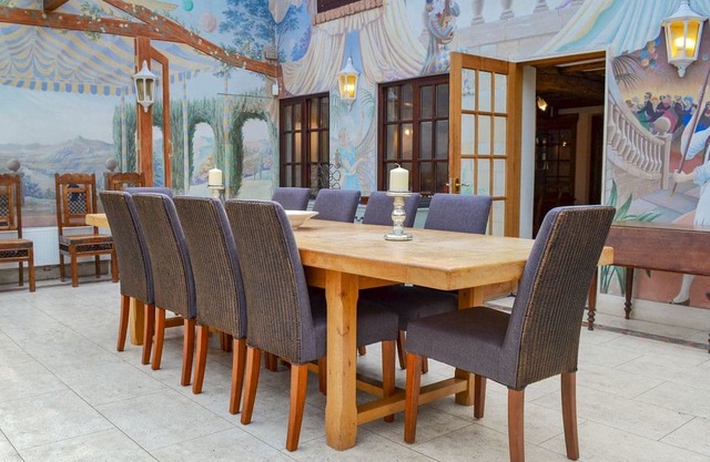 6 bedroom accommodation in Waterhouses, near Leek