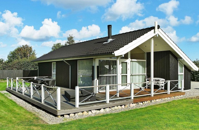 6 person holiday home in Hadsund