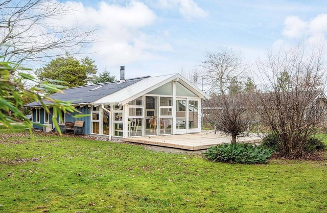 6 person holiday home in Ulfborg-By Traum