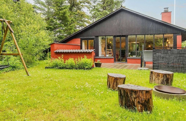 6 person holiday home in Ulfborg-By Traum