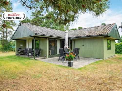 6 person holiday home in Ebeltoft-By Traum