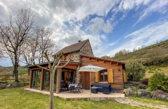 65 m² House ∙ 2 bedrooms ∙ 4 guests