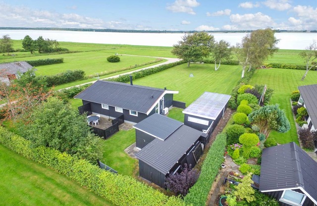 65 m² House ∙ 3 bedrooms ∙ 6 guests