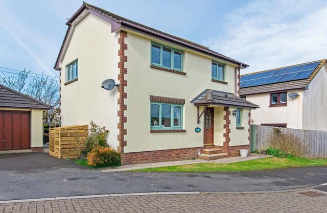 65 m² House ∙ 3 bedrooms ∙ 6 guests