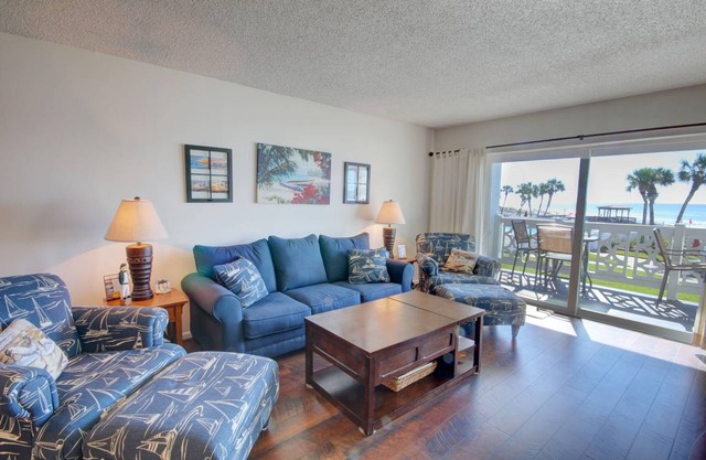 96 m² Condo ∙ 2 bedrooms ∙ 6 guests