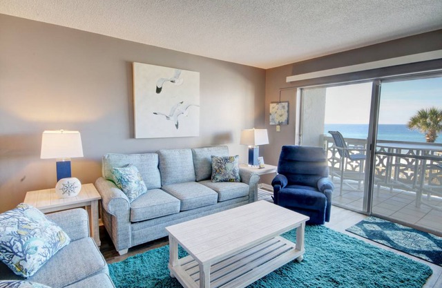 96 m² Condo ∙ 2 bedrooms ∙ 6 guests