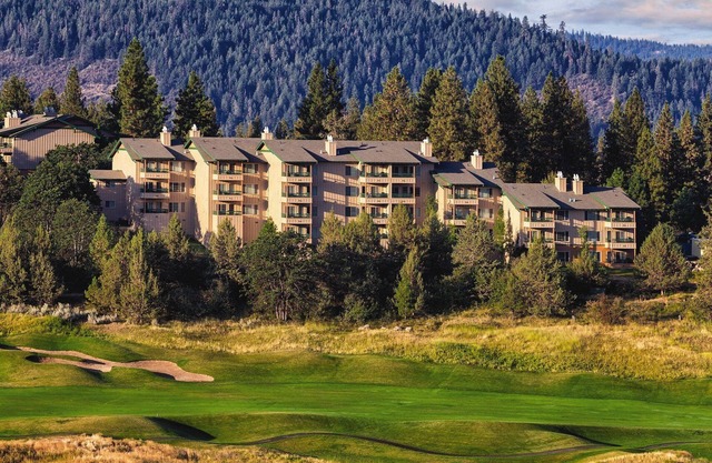 Absolutely gorgeous resort & condos !