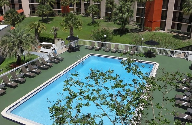 Affordable Disney Group Escape! 3 Units Near Walt Disney World! FREE Shuttle!