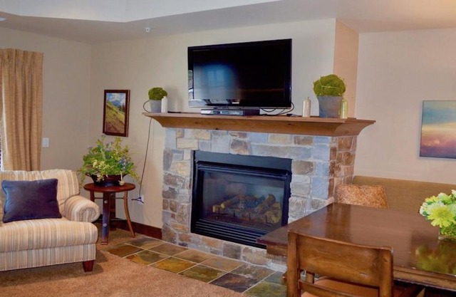 Alpine Village Suite 205