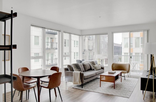 Amazing Bellevue 2BR w/Gym & W/D, near Spring District, by Blueground