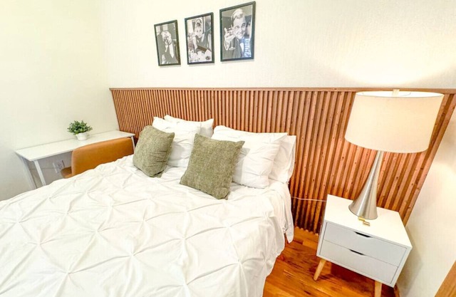 Newark Penn Station Haven 