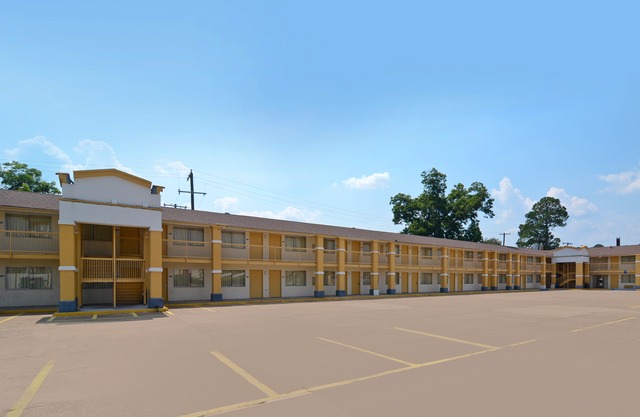 Americas Value Inn Alexandria 