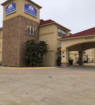 Americas Value Inn Gun Barrel City 