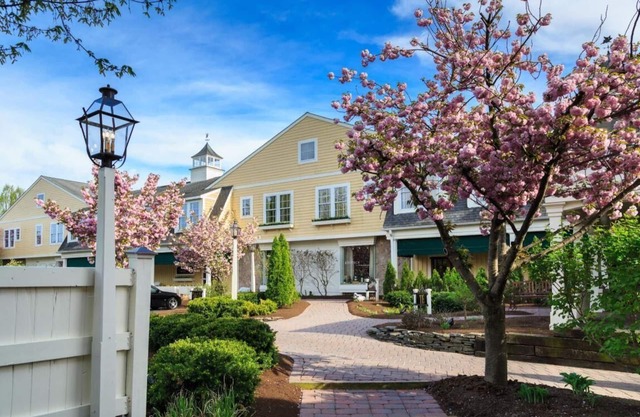 The Inn At Leola Village 