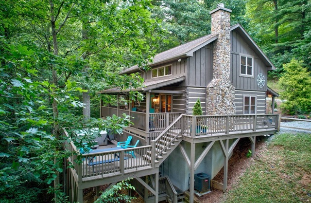 The Trees Valle Crucis Table Pond Fire Pit 