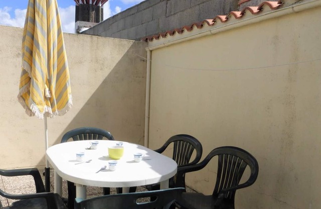 Apartment Saint-Gilles-Croix-de-Vie, 2 bedrooms, 5 people