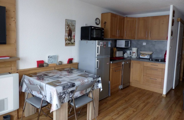 Apartment Saint-François-Longchamp, studio flat, 4 persons