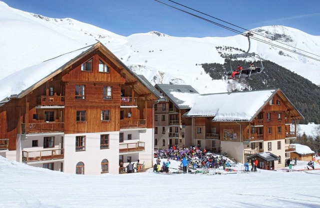 Des Pistes Incl Lift Pass Approx Sc 