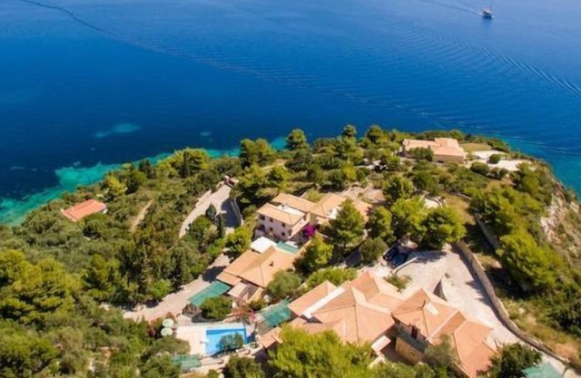 Villas Cavo Marathia 