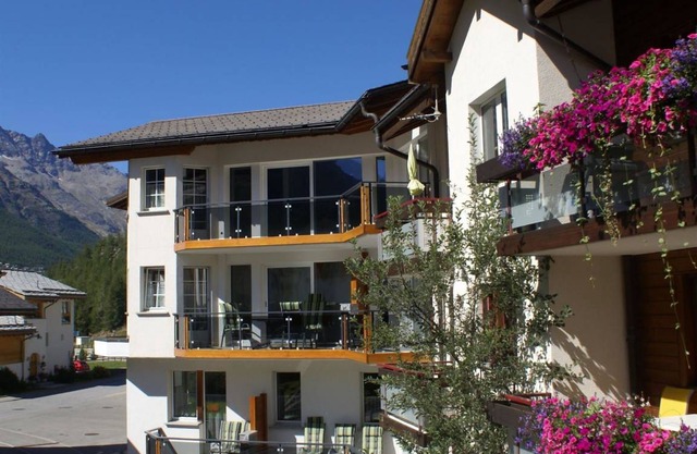 Apartment ∙ 3 bedrooms ∙ 6 guests