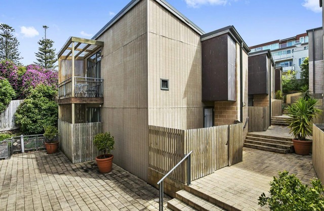 Apartment 36 Pacific Apartments