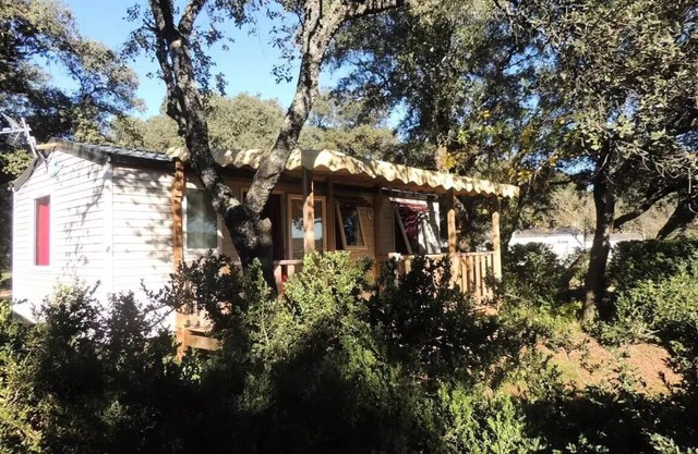 Camping Domaine De Gajan People 