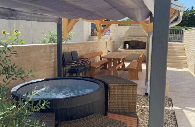 Apartment in Punat with Terrace, Air condition, WIFI, Washing machine (4534-3)