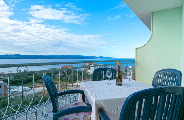 Apartment Marko - amazing sea view: A4(2+2) - Brela, Riviera Makarska, Croatia