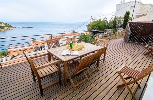 Apartment- Rodas I - Three Bedroom Apartment, Sleeps 6