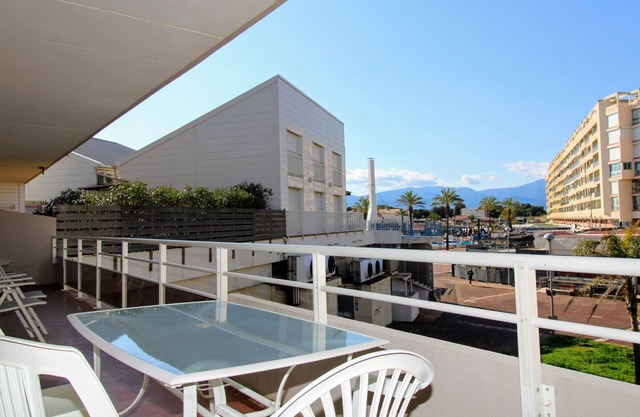 Apartment Saint-Cyprien, 2 bedrooms, 6 persons