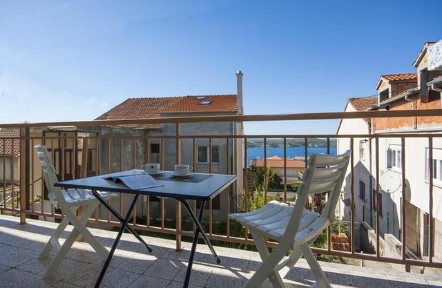 Seaview 