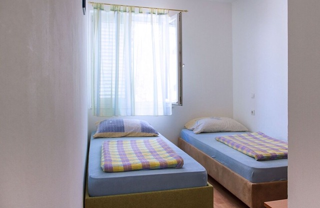 Apartment Super - 50 m from pebble beach: A9 Marija - 2.kat(3+2) - Povljana, Island Pag, Croatia