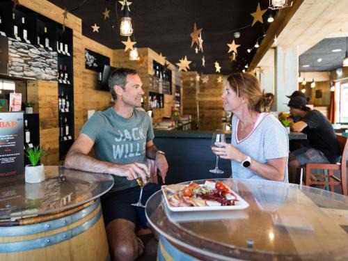 Apartment T-Resort La Tzoumaz 4p8 vue vallée by Interhome