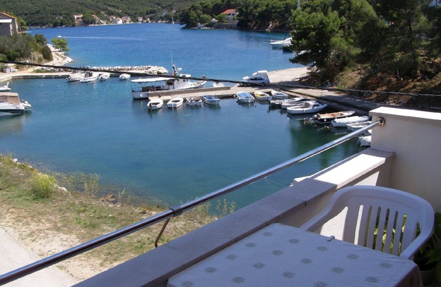 Holiday Brbinj Persons Bedrooms 