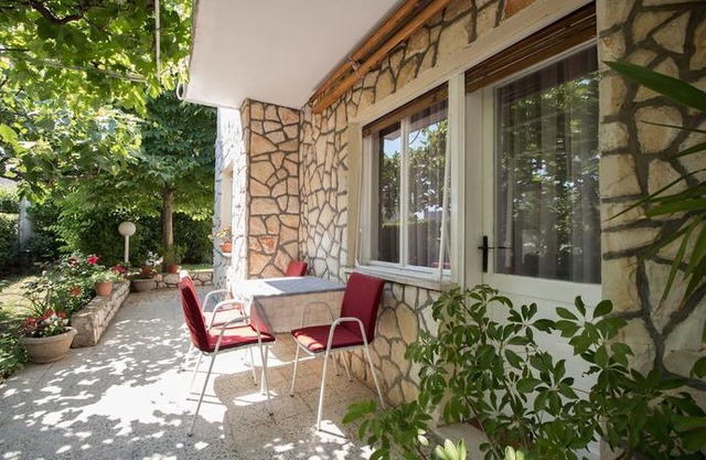 Apartments Gorana