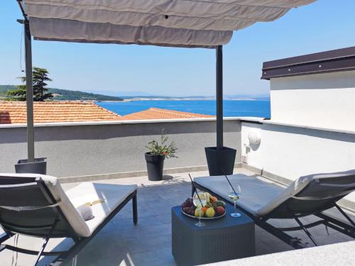 Apartments Lacrima 