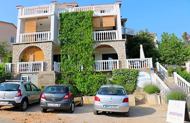 Apartments Slavica Omišalj 