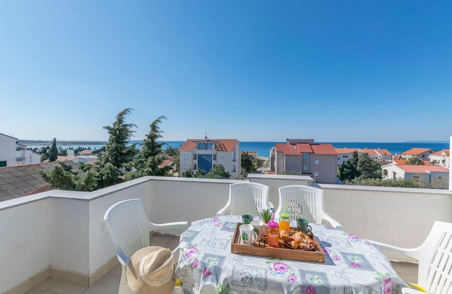 Apartments Villa Daniela (59101-A9) - Novalja - island Pag