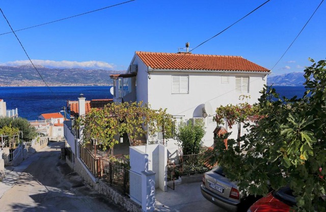 Apartments with parking space Slatine, Ciovo - 2030