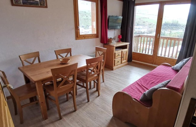 Appart 6 pers avec piscine, skis, ascenseur à Lanslebourg - FR-1-508-93