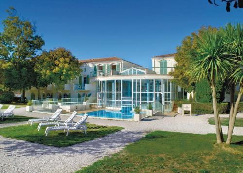 Le Palais Des Gouverneurs 