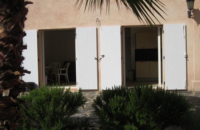 Appartement Cavalaire-sur-Mer, 2 pièces, 4 personnes - FR-1-100-126