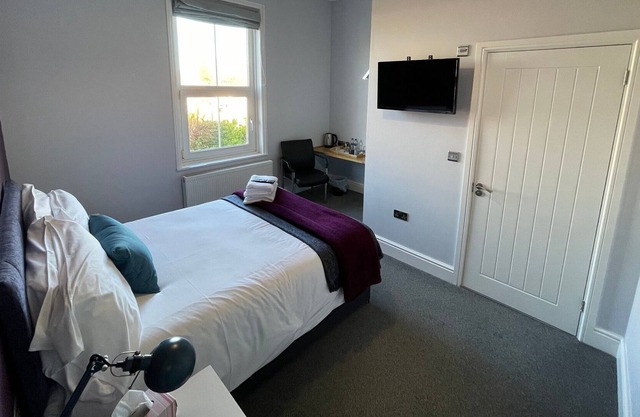 Arlan House, Superb Basingstoke Hotel - Room 08