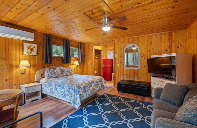 Armin - room Masoods Lodge