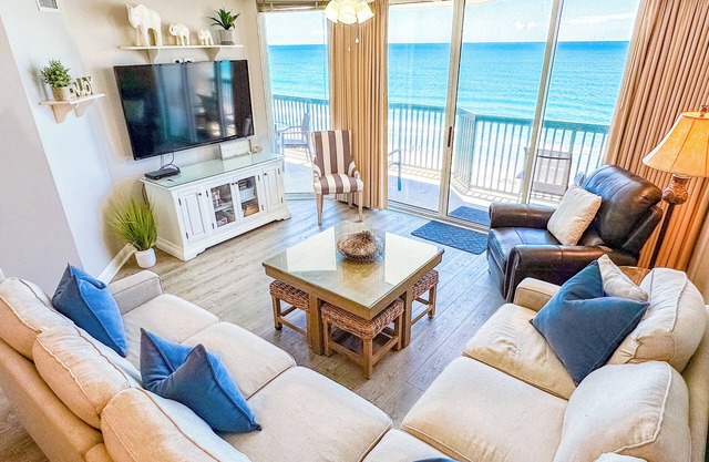 Ashworth #905! 4BR/3BA with Stunning Views & Prime Amenities