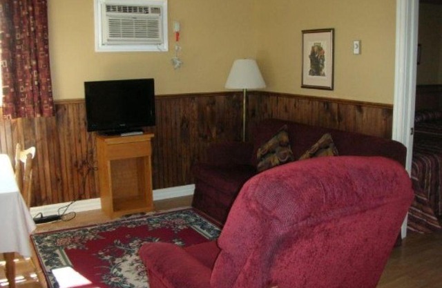 Avonlea Cottages PEI - 2 Bedroom Deluxe Cottage - 2 bedroom Deluxe cottage (#20)