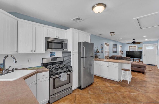 Beach Bungalow Block 